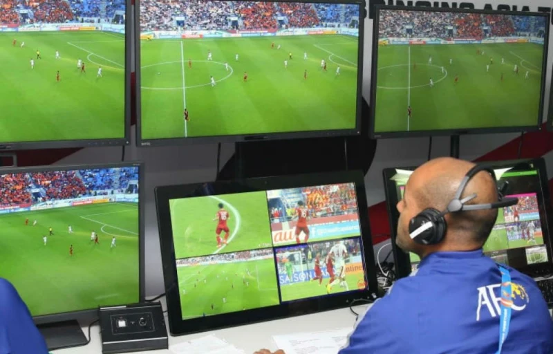 What is VAR technology?